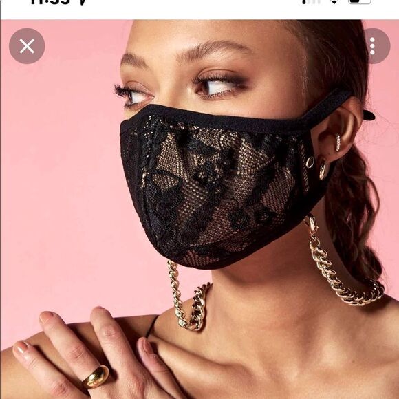 NEW Bandolier lace/nude Sophie mask with chain. - Picture 1 of 13
